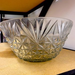 Vintage Anchor Hocking Crystal Punch Bowl